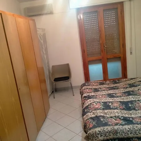 شقة Appartamento Santa Giusta *