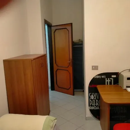 Appartamento Santa Giusta شقة سانتا جوستا