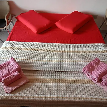 Appartamento Santa Giusta * سانتا جوستا