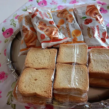 شقة Appartamento Santa Giusta سانتا جوستا