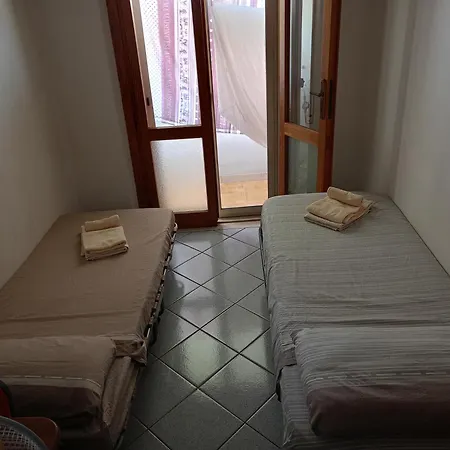 Daire Appartamento Santa Giusta
