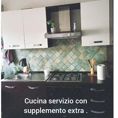 דירה Appartamento Santa Giusta סנטה ג'וסטה